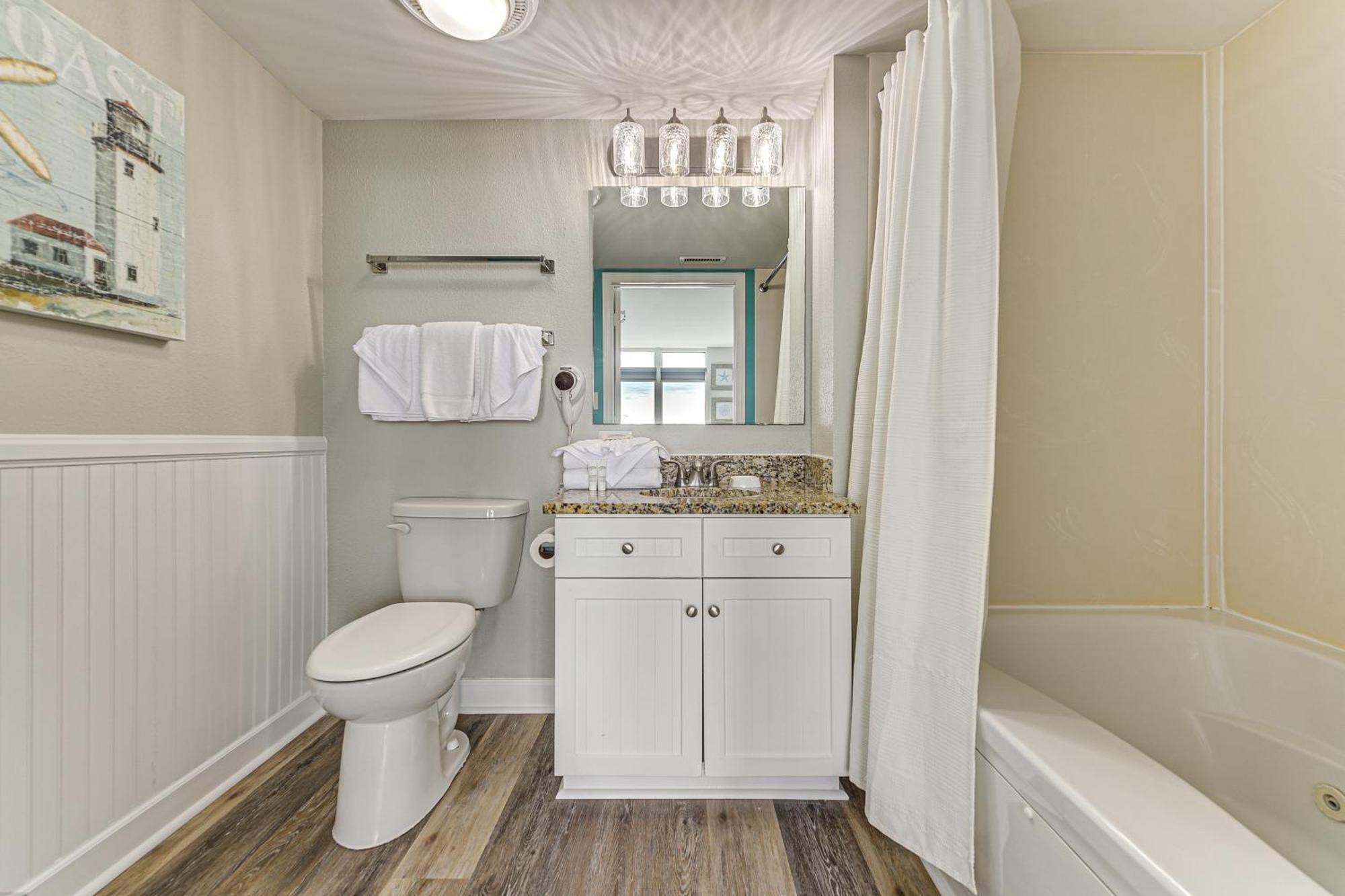 Oceanfront North Myrtle Beach Gem Pools Access! Exterior photo